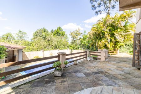 Casa de condomínio à venda com 504m², 4 quartos e 8 vagas Casa de condomínio à venda com 504m², 4 quartos e 8 vagasQuintal