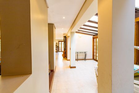 Casa de condomínio à venda com 504m², 4 quartos e 8 vagas Casa de condomínio à venda com 504m², 4 quartos e 8 vagasChurrasqueira