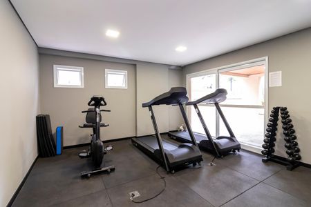 Apartamento à venda com 94m², 3 quartos e 2 vagas Apartamento à venda com 94m², 3 quartos e 2 vagasÁrea comum - Academia
