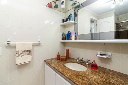 Apartamento à venda com 94m², 3 quartos e 2 vagas Apartamento à venda com 94m², 3 quartos e 2 vagasBanheiro da Suíte