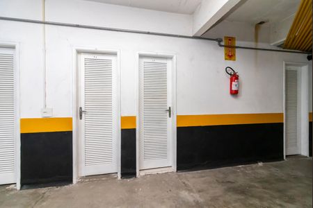 Apartamento à venda com 94m², 3 quartos e 2 vagas Apartamento à venda com 94m², 3 quartos e 2 vagasGaragem - Depósito Particular