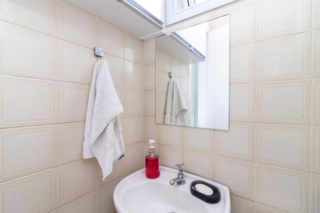 Apartamento à venda com 94m², 3 quartos e 2 vagas Apartamento à venda com 94m², 3 quartos e 2 vagasBanheiro de Serviço