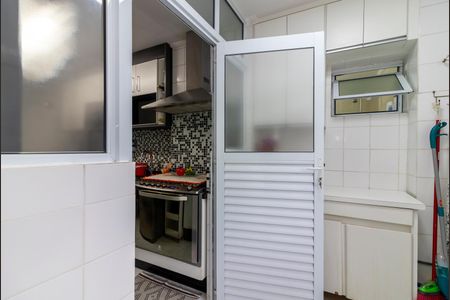 Apartamento à venda com 94m², 3 quartos e 2 vagas Apartamento à venda com 94m², 3 quartos e 2 vagasÁrea de Serviço