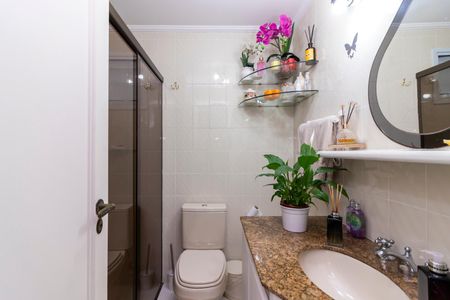 Apartamento à venda com 94m², 3 quartos e 2 vagas Apartamento à venda com 94m², 3 quartos e 2 vagasBanheiro 2