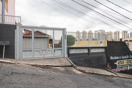 Casa à venda com 161m², 2 quartos e 7 vagasFachada