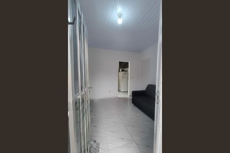 Sala de casa para alugar com 2 quartos, 45m² em Vila Nova, Mesquita
