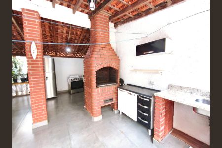 Casa para alugar com 250m², 4 quartos e 6 vagasÁrea Externa