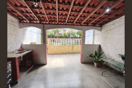 Casa para alugar com 250m², 4 quartos e 6 vagasÁrea Externa