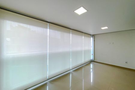 Apartamento à venda com 107m², 3 quartos e 2 vagasVaranda