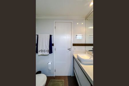 Apartamento à venda com 107m², 3 quartos e 2 vagasBanheiro da Suíte 3