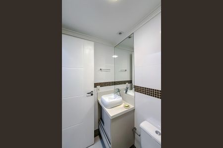 Apartamento à venda com 107m², 3 quartos e 2 vagasBanheiro da Suíte 1