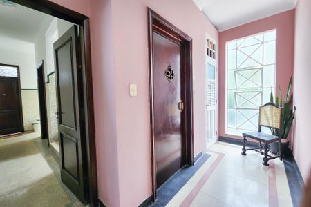 Apartamento para alugar com 400m², 6 quartos e sem vagaHall