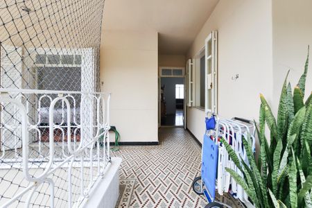 Apartamento para alugar com 400m², 6 quartos e sem vagaÁrea Externa