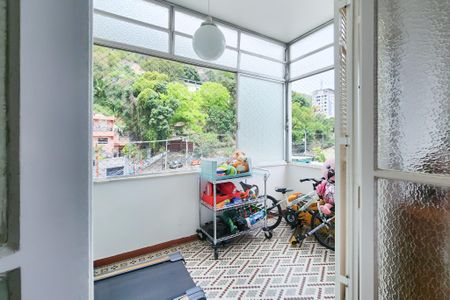 Apartamento para alugar com 400m², 6 quartos e sem vagaVaranda do Quarto 3