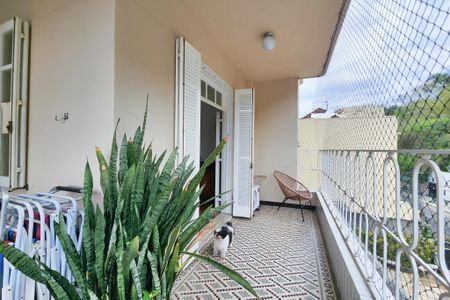 Apartamento para alugar com 400m², 6 quartos e sem vagaÁrea Externa