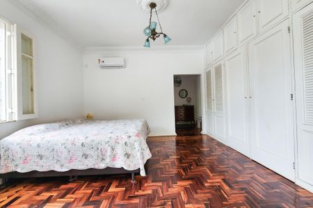 Apartamento para alugar com 400m², 6 quartos e sem vagaSuíte