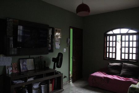 Casa à venda com 98m², 2 quartos e sem vagaSala