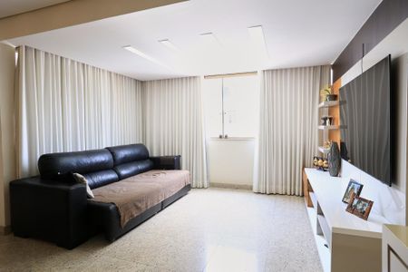 Sala de apartamento à venda com 4 quartos, 147m² em Silveira, Belo Horizonte