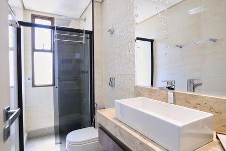 Apartamento à venda com 147m², 4 quartos e 3 vagasBanheiro