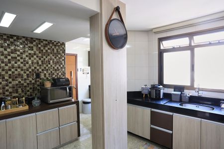 Apartamento à venda com 147m², 4 quartos e 3 vagasCozinha