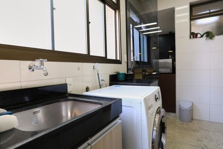 Apartamento à venda com 147m², 4 quartos e 3 vagasÁrea de Serviço