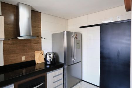 Apartamento à venda com 147m², 4 quartos e 3 vagasCozinha
