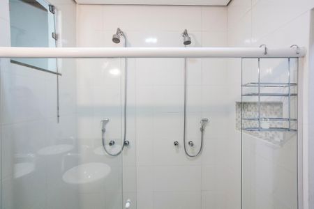 Casa para alugar com 240m², 3 quartos e 4 vagasBanheiro da Suíte 1