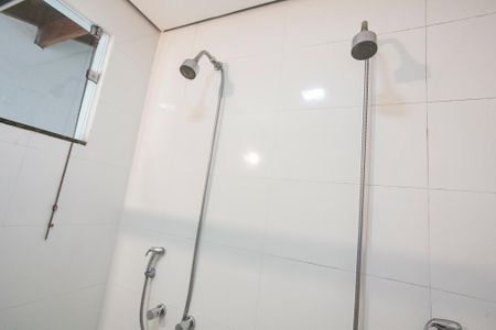 Casa para alugar com 240m², 3 quartos e 4 vagasBanheiro da Suíte 1