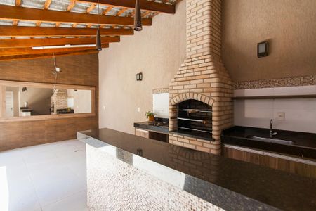 Casa para alugar com 240m², 3 quartos e 4 vagasChurrasqueira