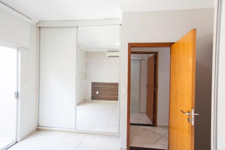 Casa para alugar com 240m², 3 quartos e 4 vagasSuíte 2