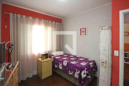 Casa à venda com 200m², 6 quartos e 4 vagasQuarto 4