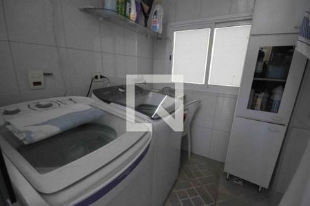 Casa à venda com 200m², 6 quartos e 4 vagasÁrea de Serviço