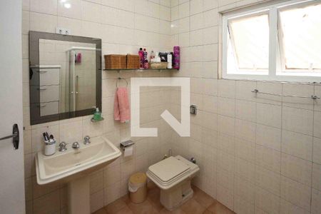 Casa à venda com 200m², 6 quartos e 4 vagasBanheiro 1