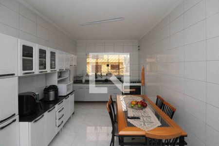 Casa à venda com 200m², 6 quartos e 4 vagasCozinha