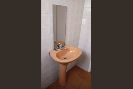 Casa à venda com 200m², 6 quartos e 4 vagasBanheiro Casa 3