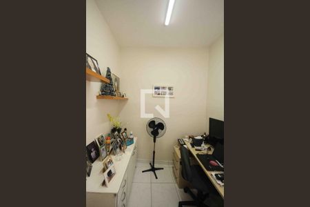 Casa à venda com 200m², 6 quartos e 4 vagasQuarto 2 Casa 2