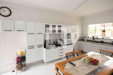 Casa à venda com 200m², 6 quartos e 4 vagasCozinha