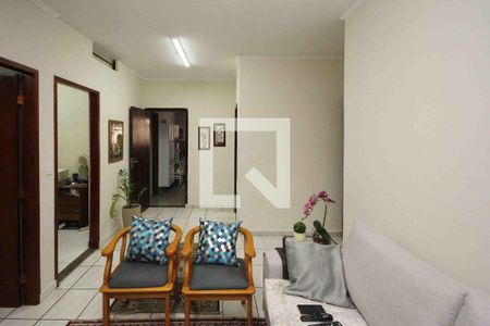 Casa à venda com 200m², 6 quartos e 4 vagasSala Casa 2