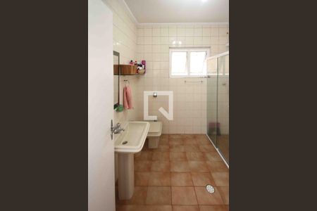 Casa à venda com 200m², 6 quartos e 4 vagasBanheiro 1