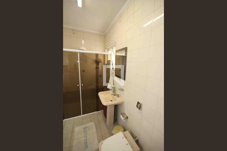 Casa à venda com 200m², 6 quartos e 4 vagasBanheiro 2