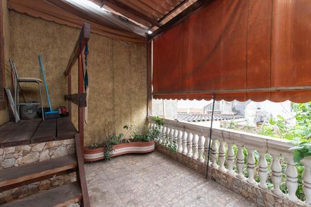 Casa à venda com 190m², 5 quartos e 4 vagas Casa à venda com 190m², 5 quartos e 4 vagasVaranda da Suíte 3