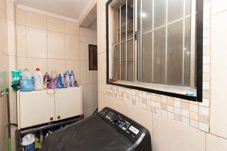 Casa à venda com 190m², 5 quartos e 4 vagas Casa à venda com 190m², 5 quartos e 4 vagasÁrea de Serviço