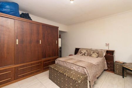 Casa à venda com 190m², 5 quartos e 4 vagas Casa à venda com 190m², 5 quartos e 4 vagasSuíte 3