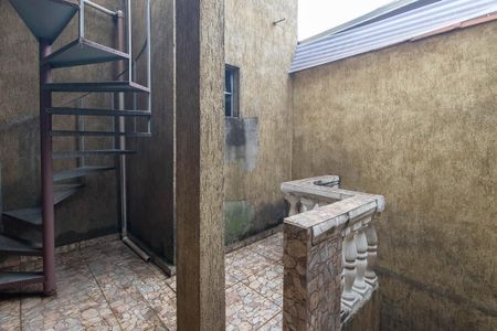 Casa à venda com 190m², 5 quartos e 4 vagas Casa à venda com 190m², 5 quartos e 4 vagasVaranda da Suíte 4