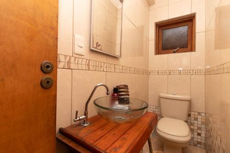 Casa à venda com 190m², 5 quartos e 4 vagas Casa à venda com 190m², 5 quartos e 4 vagasLavabo