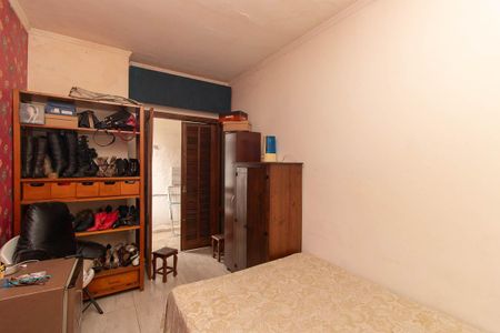 Casa à venda com 190m², 5 quartos e 4 vagas Casa à venda com 190m², 5 quartos e 4 vagasQuarto