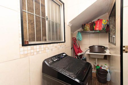 Casa à venda com 190m², 5 quartos e 4 vagas Casa à venda com 190m², 5 quartos e 4 vagasÁrea de Serviço