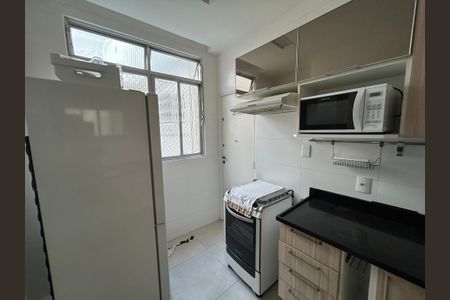 Apartamento à venda com 79m², 2 quartos e sem vagaCozinha