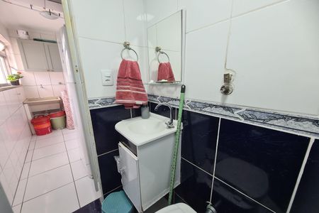 Apartamento à venda com 74m², 4 quartos e 1 vaga Apartamento à venda com 74m², 4 quartos e 1 vagaBanheiro 2