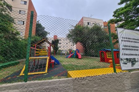 Apartamento à venda com 74m², 4 quartos e 1 vaga Apartamento à venda com 74m², 4 quartos e 1 vagaÁrea comum